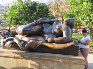 MEDELLIN LA CIUDAD DE FERNANDO BOTERO